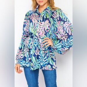Tie-Waist Tropical Print Blouse in Blue